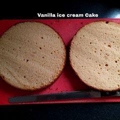 A picture of Vanilla Ice-cream Cake.
