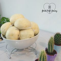 Steamed Bun (bakpao) A picture of Steamed Bun (bakpao).