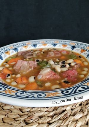 Una foto de Carillas con costillas