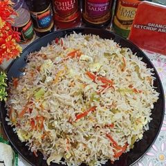 A picture of Fried Rice 🌾🌾.