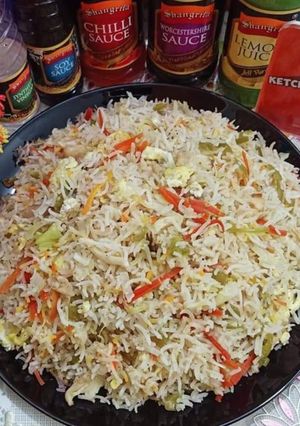 A picture of Fried Rice 🌾🌾.