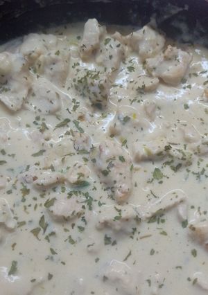 Una foto de Supremas express a la crema de queso 🧀🫕