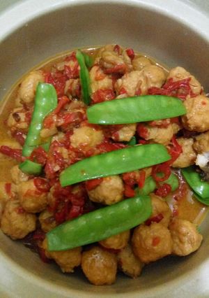 Foto resep Sambal goreng,bola" ayam