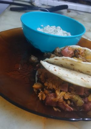 Una foto de Tacos de Salchichas a la Mexicana