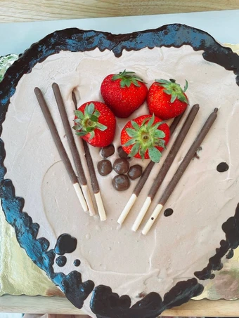 Cara Simple Menyiapkan Resep  Chocolate Birthday Cake yang Lezat Sekali, Lezat Sekali