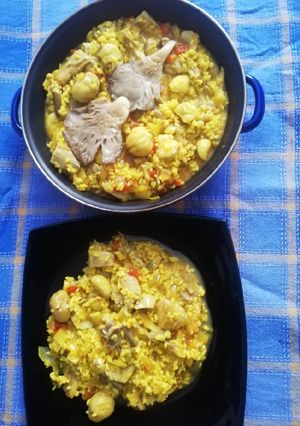 Una foto de Arroz de Otoño, con setas y castañas. #weekendreto #domino