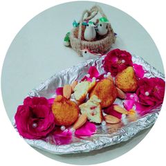 A picture of Milk modak.