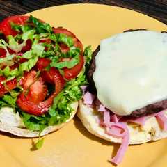 Una foto de Hamburguesas caseras fácil y prácticas