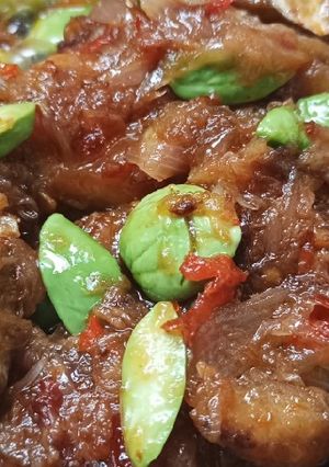 Foto resep Sambal Pete Ikan Cucut Asap