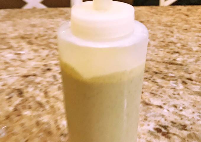 Recipe of flavorful Spicy cilantro crema