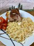 Giouvetsi-Schmorbraten mit Reisnudeln