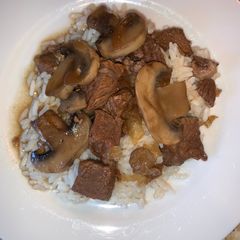 A picture of Beef Tips and Rice.