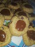 Pepas de avena, chispas de chocolate y dulce de leche