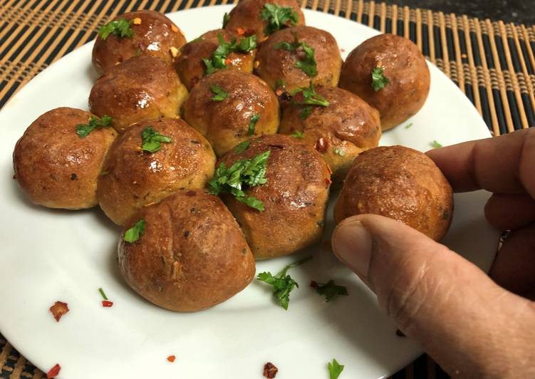 Step-by-Step Guide to Prepare Quick Kasuri Methi Flavoured Pull Apart Bread