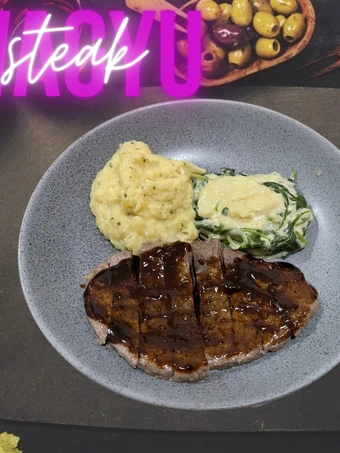 Langkah Gampang Membikin Resep Wagyu Steak Creamy Spinach (Gampang Banget!) yang Sempurna Anti Ribet, Mantap Sekali