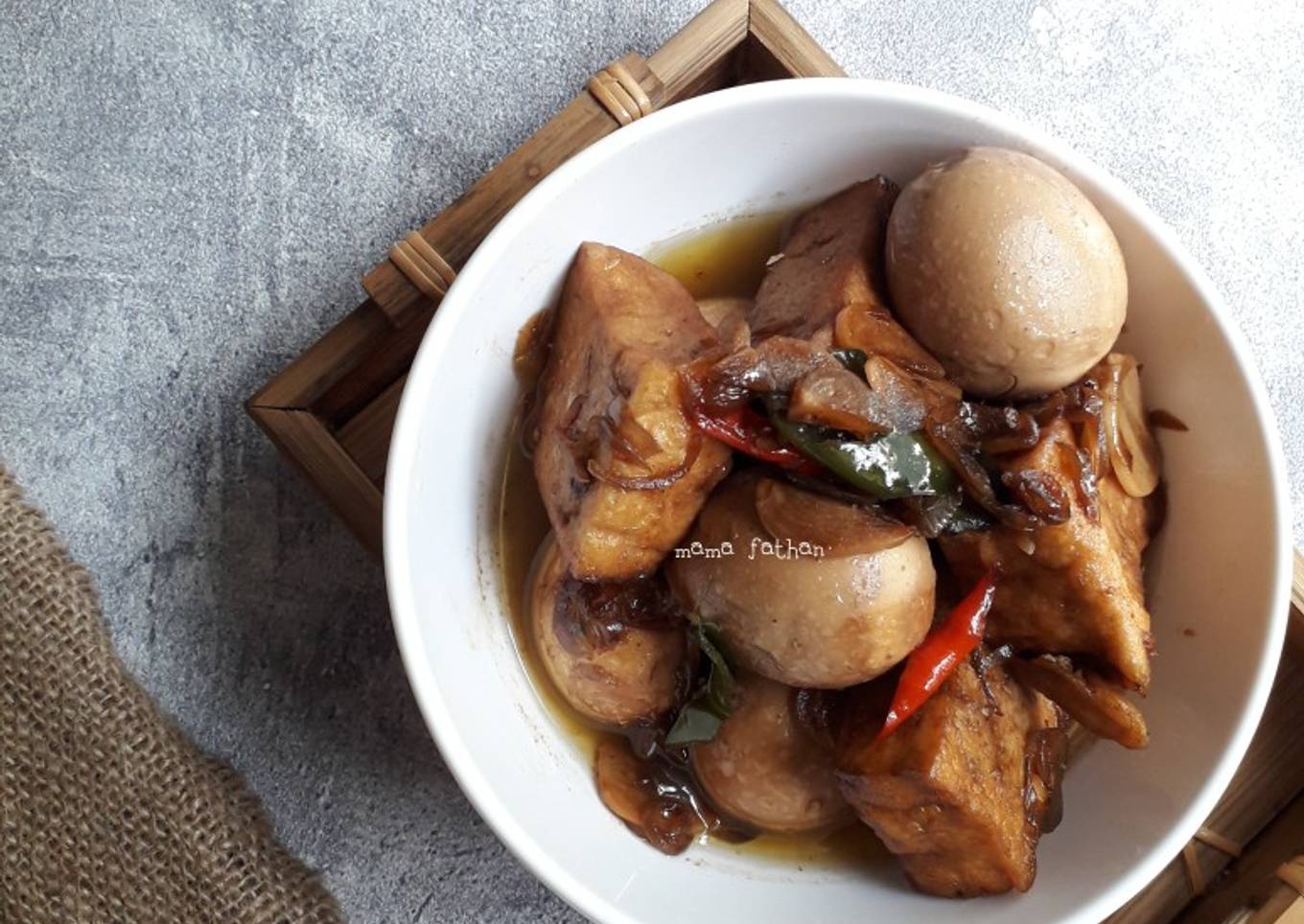 Tahu telur bumbu kecap saus tiram