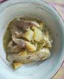 Filetes de pescado en salsa verde y patatas