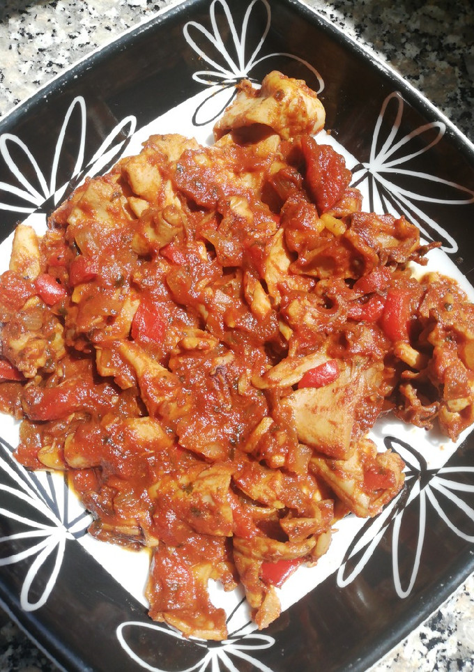 Una foto de Calamares en salsa
