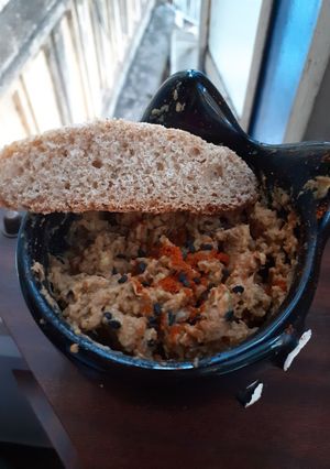 Una foto de Hummus de lentejas