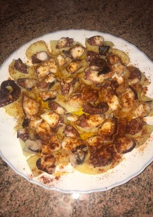 Una foto de Pulpo a la gallega