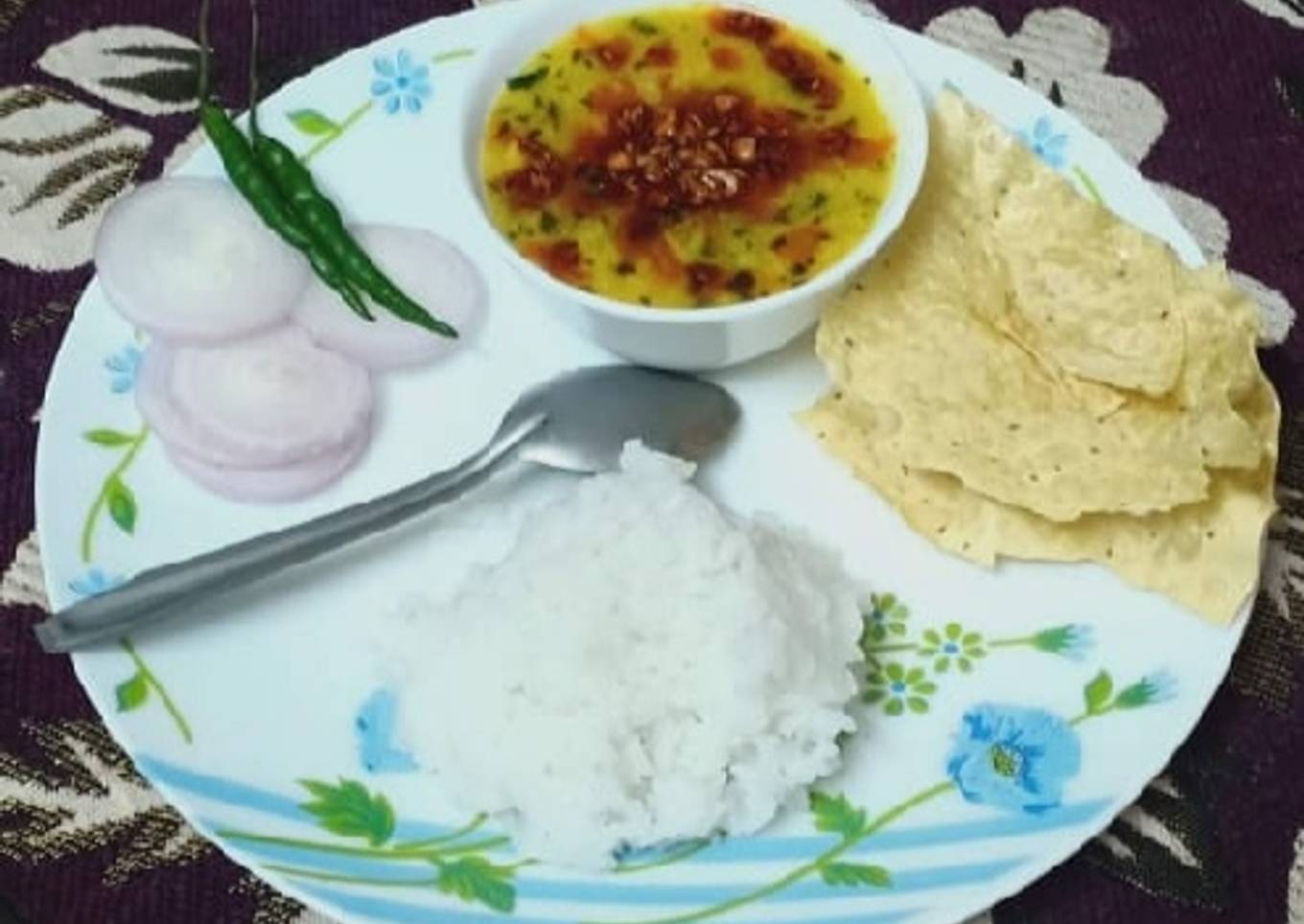 Tadke wali cury with rice