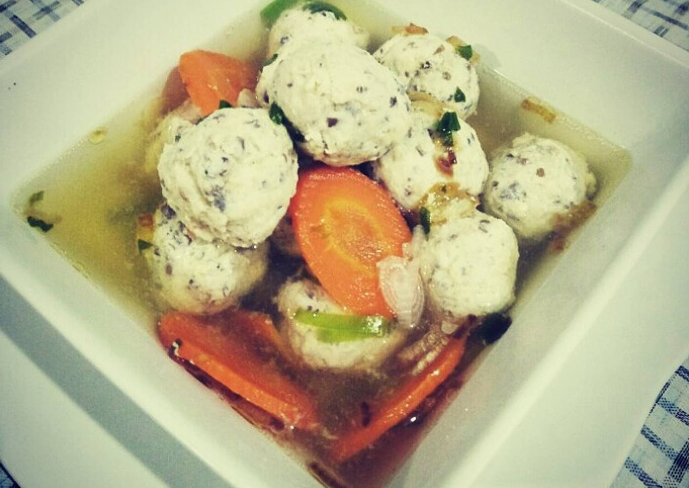 014. Sup Bola Ayam Jamur