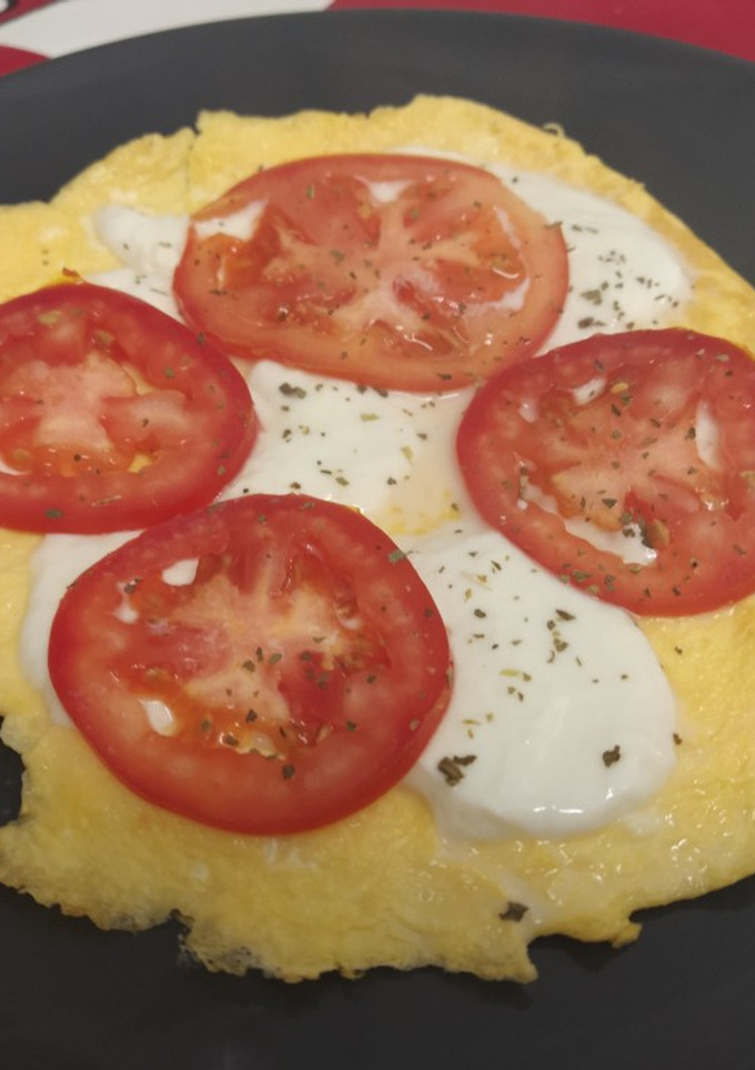 Una foto de 🥚 Tortilla Caprese