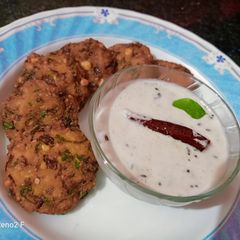 Dal vada (parippu vada) A picture of Dal vada (parippu vada).