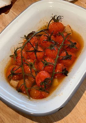 A picture of Slow cooked tomatoes.