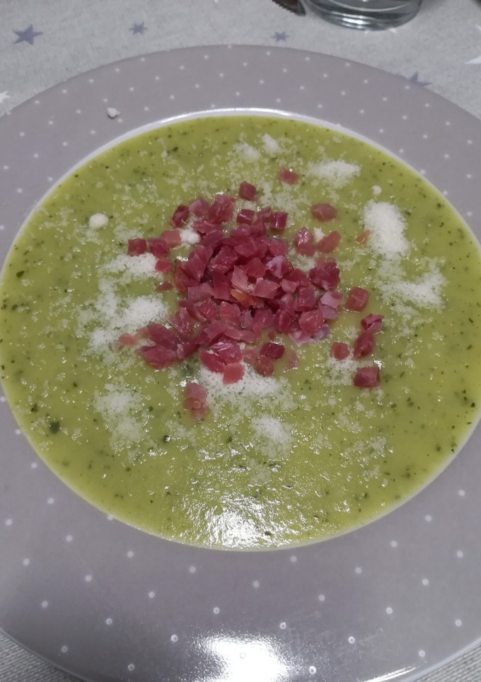 Una foto de Crema de calabacín