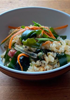 A picture of Spicy Seaweed Salad.
