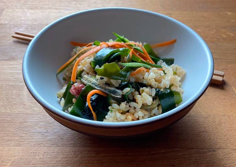 How to Prepare Any-night-of-the-week Spicy Seaweed Salad