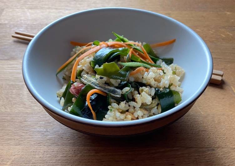 How to Prepare Any-night-of-the-week Spicy Seaweed Salad
