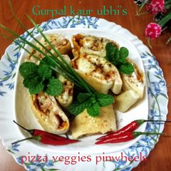 A picture of Pizza veggies pinwheels.