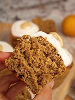 Una foto de Muffin de naranja y azahar sin azúcar