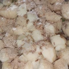 A picture of Falihari aloo.