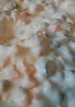 A picture of Pea potatoes and yogurt appetizer.
