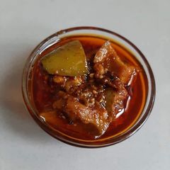 A picture of Mango pickle.