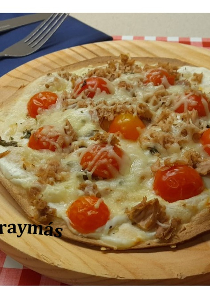 Una foto de Pizza en tortilla de trigo