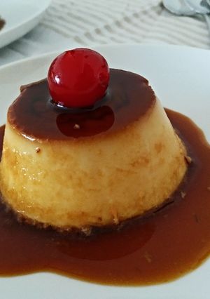A picture of Cheesecake Flan.