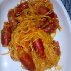A picture of Spaghetti with Mini Bites.