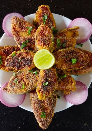 सुरमई फ्राय (surmai fry recipe in marathi) रेसिपी चे मुख्य फोटो
