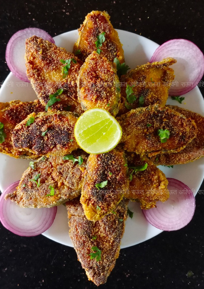 सुरमई फ्राय (surmai fry recipe in marathi) रेसिपी चे मुख्य फोटो 