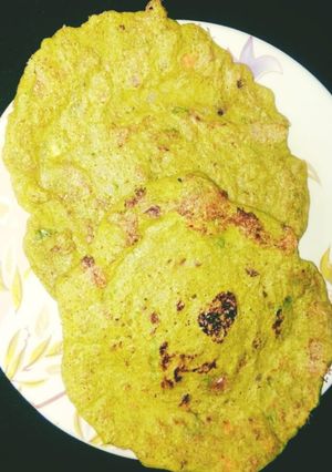 A picture of Moong sprout pancake.