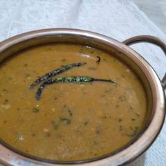 A picture of Daal makhni.