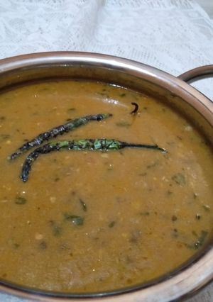 A picture of Daal makhni.