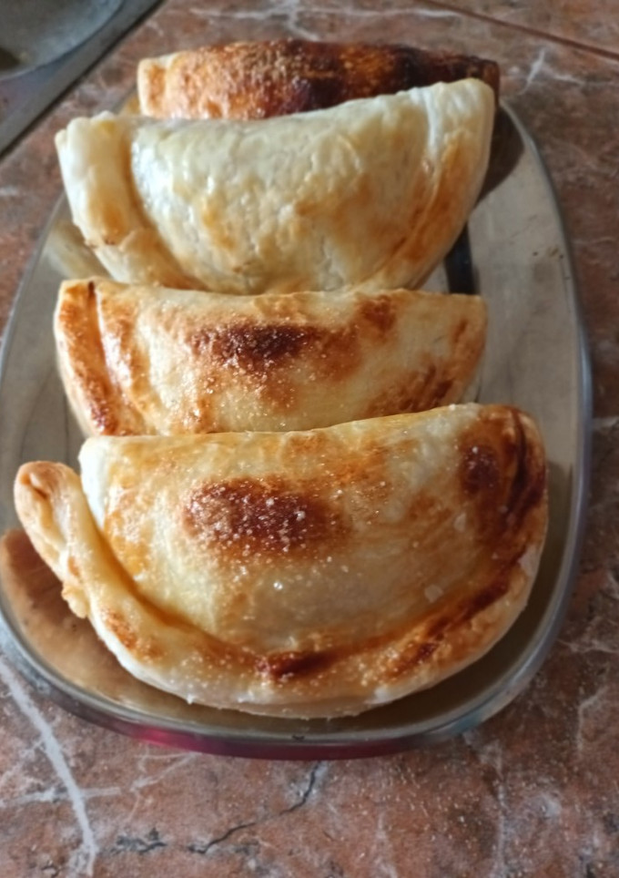 Una foto de Empanadas de Vigilia de Atún 😋👌