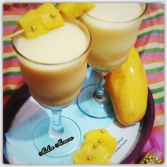 A picture of Mango milk shake.