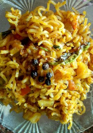 A picture of Black paper Maggi.