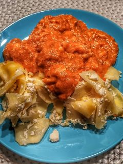 Harcsapaprikás bográcsban túrós csuszával recept fotója